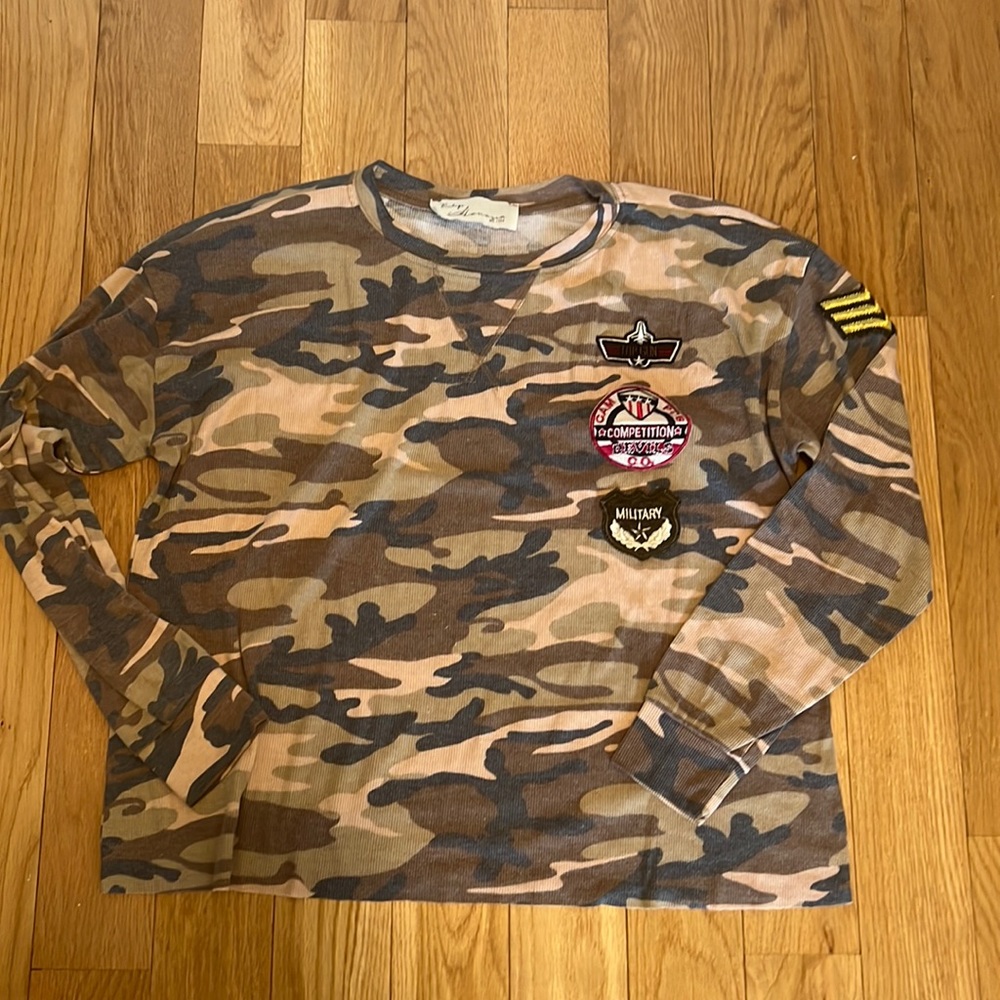 Vintage Havana camp long sleeve with patches